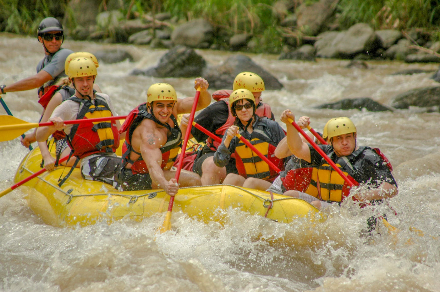White Water Rafting & Capsizing in Costa Rica’s Pacuare River
