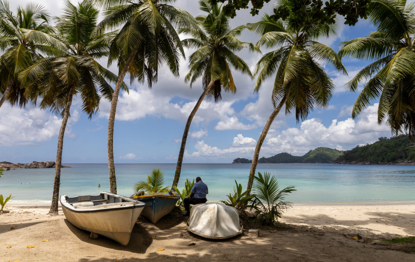 Mahe, Seychelles Island Tour – Beach-hopping, Tortoises, Mountains and Shopping