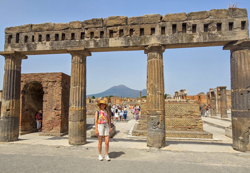 pompeii Italy archeological site